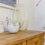 דירה Anthyllis *
